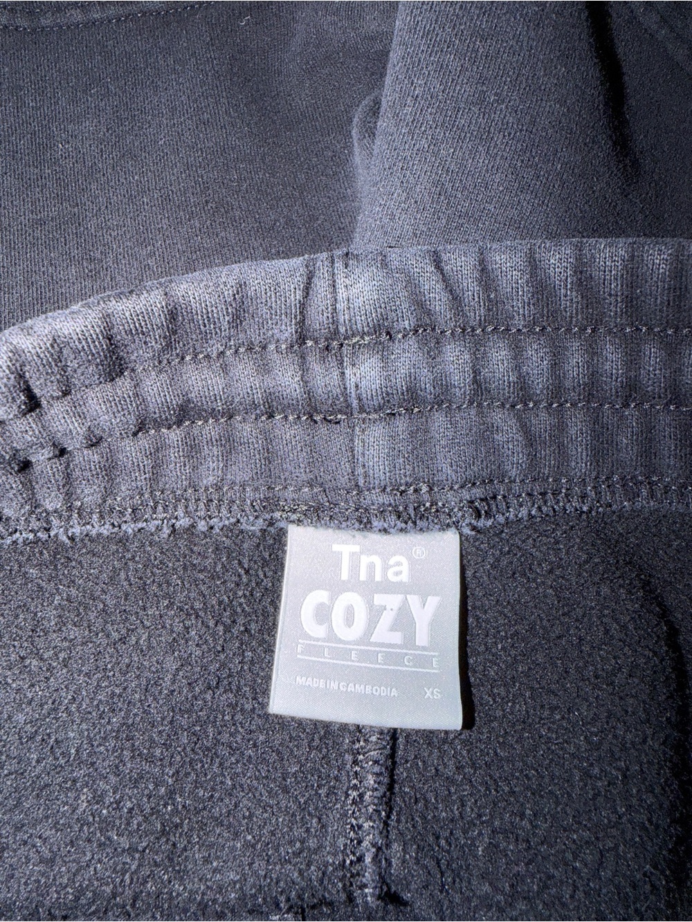 Aritzia Tna Boyfriend 5โ cozy fleece sweat shorts - Picture 10 of 13